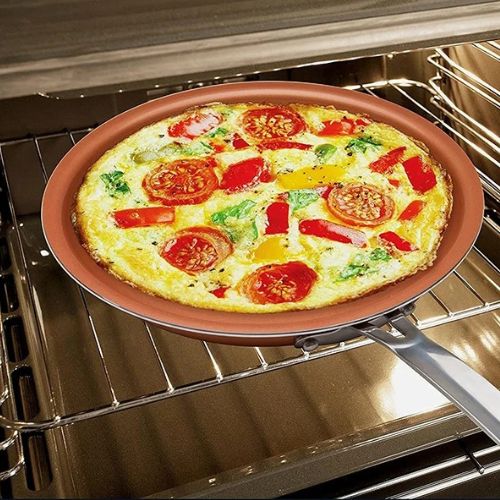 poele-a-frire-couleur-cuivre-cuisson-four