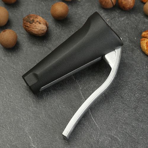 casse-noix-crocnut-noir
