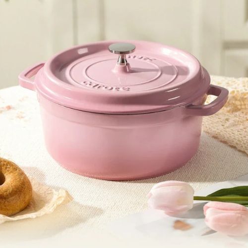 cocotte-en-fonte-rose-emaille-presentation