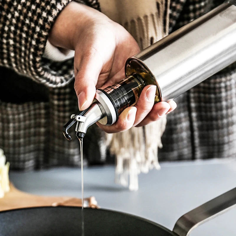 huilier-vinaigrier-essentia-bec-verseur