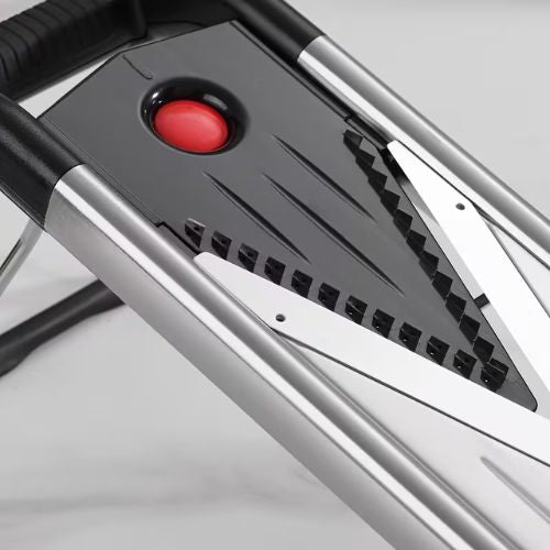 mandoline-japonaise-en-v-ultratranche-lame