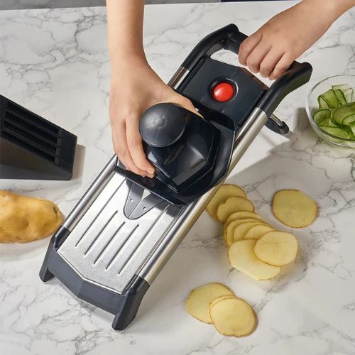 mandoline-japonaise-en-v-ultratranche-securite