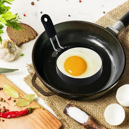 moule-a-oeuf-anti-adhesif-pratique