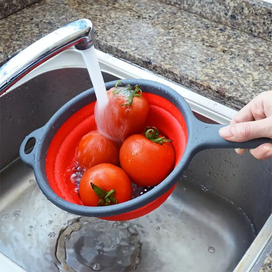 passoire-pliable-avec-poignee-tomates