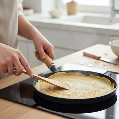 poêle-à-crêpes-en-fonte-la-rustique-poignee-bois