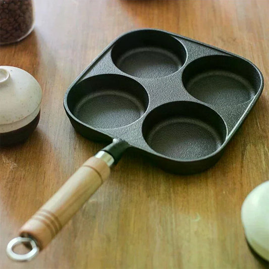 poele en fonte quatre compartiments design