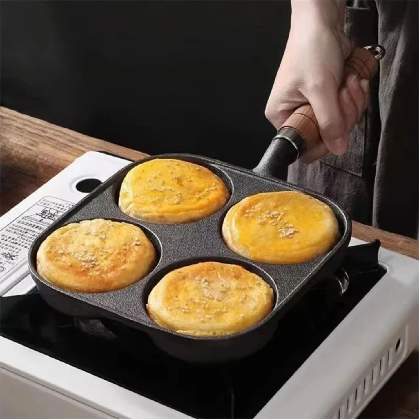 poele en fonte quatre compartiments pancake