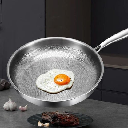 poele-inox-induction-martele-oeuf