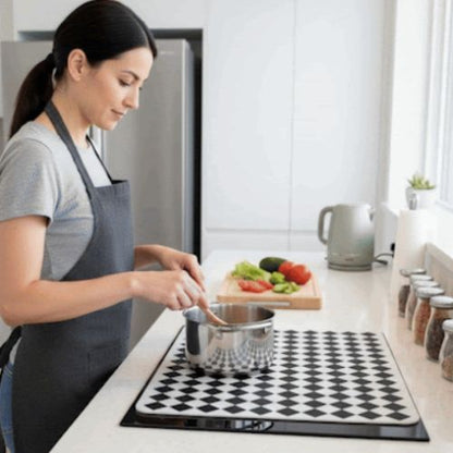 protection-plaque-à-induction-damier