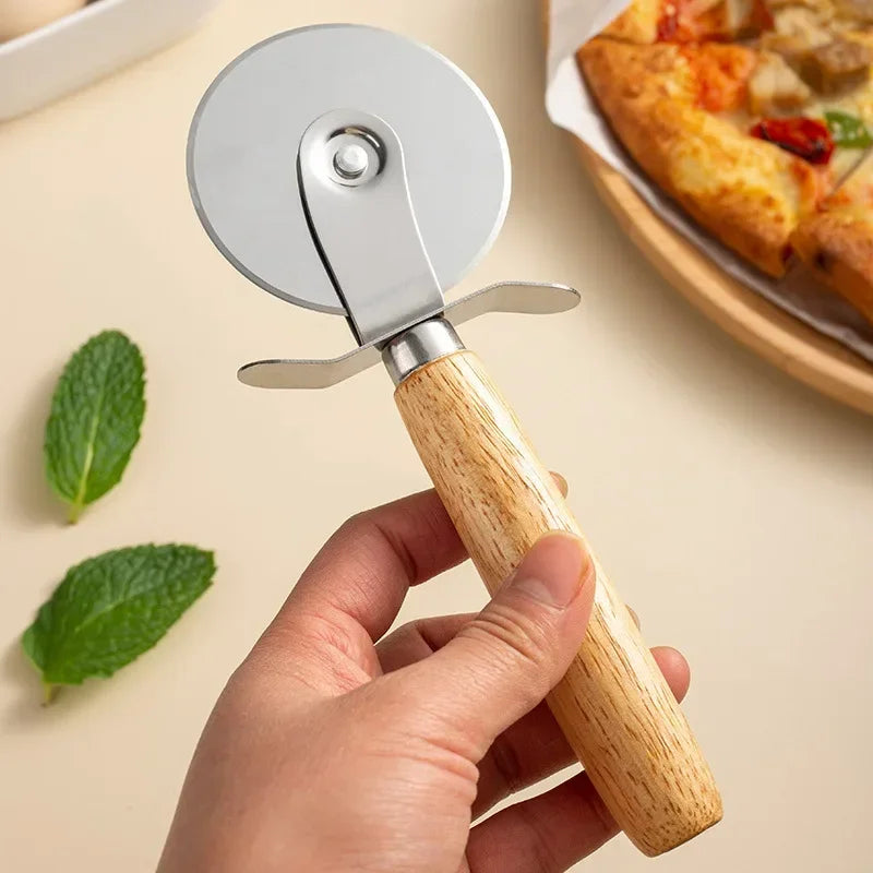 roulette à pizza pizzaroll manche bois