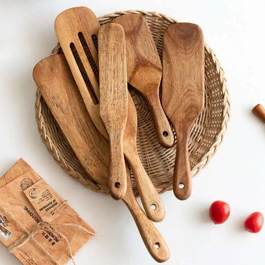 spatule-en-bois-cinq-pieces