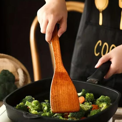 spatule-en-bois-cuisine