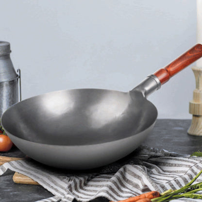 wok en fer traditionnel